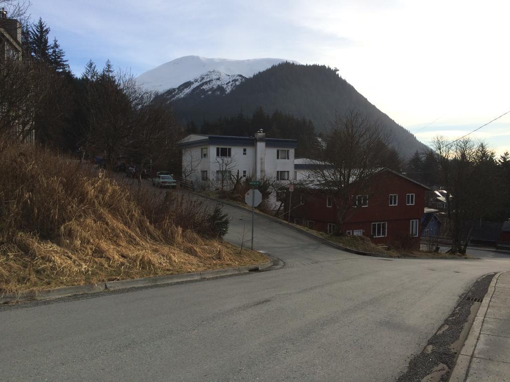 Juneau Guesthouse Екстер'єр фото