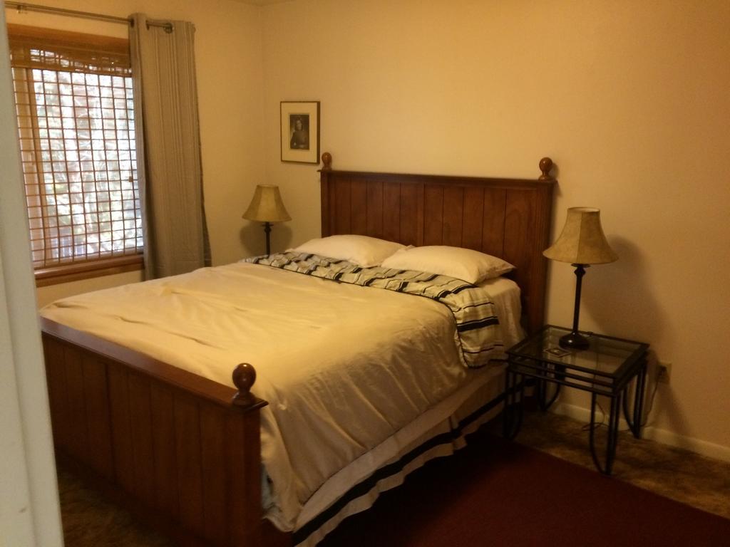 Juneau Guesthouse Екстер'єр фото