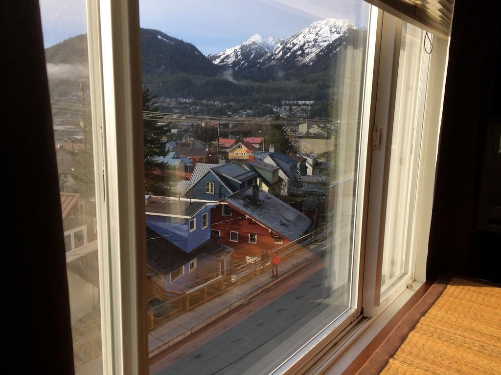 Juneau Guesthouse Екстер'єр фото